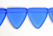 25 17mm Matte Transparent Sapphire Triangle Beads